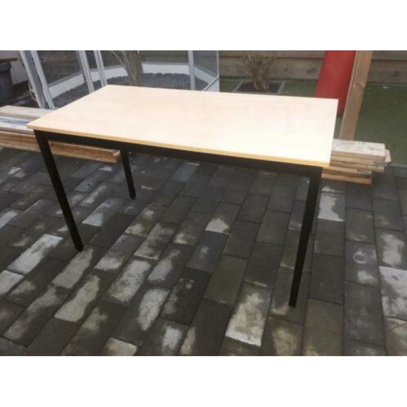 Te koop kantine/kantoor tafel