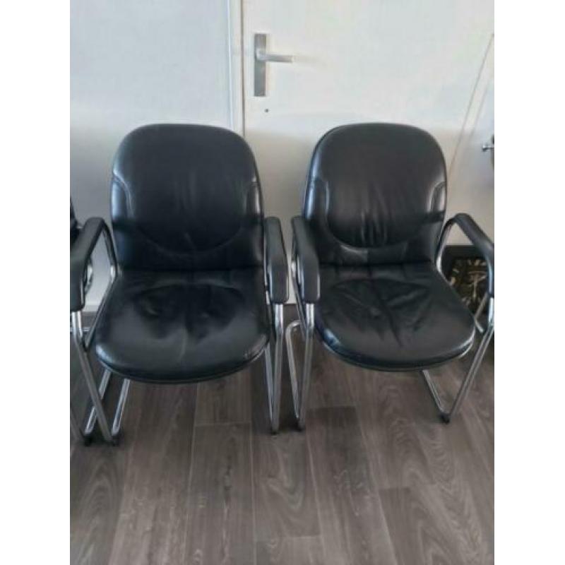 4x ledereren eetkamer stoelen in nieuwstaat