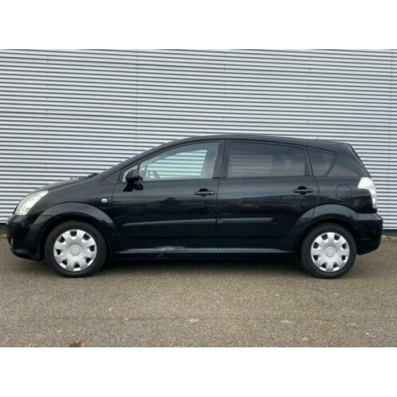 Toyota Verso 2.2 D-4D Luna / Airco / 5-deurs / elek ramen /