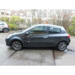 Renault Clio 1.4-16V Exception Nieuw APK