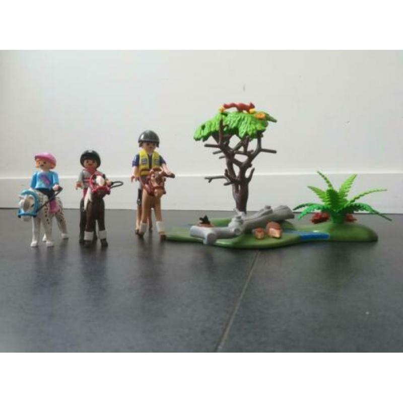 Playmobil pony's