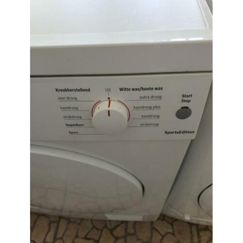 Een nette Bosch condens droger maXX6 inc Garantie