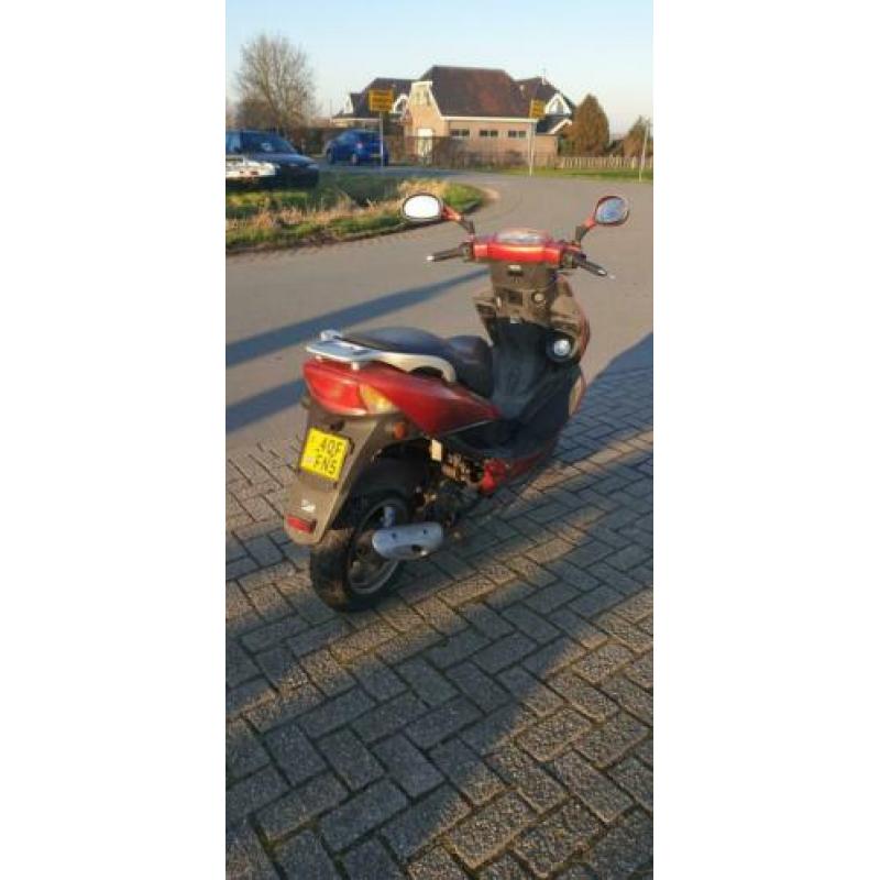 kymco B&W | 45km | rijd goed