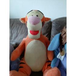 Vier grote originele nieuwe Disney knuffels