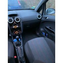 Opel Corsa 1.2 16V 3D 2010 Wit