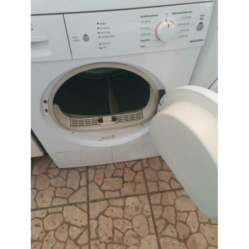 Een nette Bosch condens droger maXX6 inc Garantie