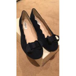 L.K. Bennett ballerina 37.5