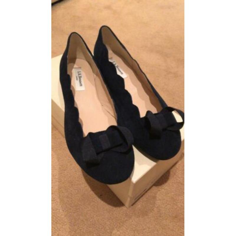L.K. Bennett ballerina 37.5