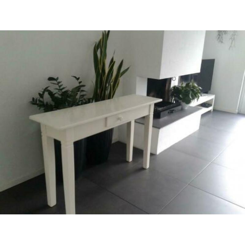 Side tafel 119 cm breed bij 35cm diep hoogte 79cm met lade.