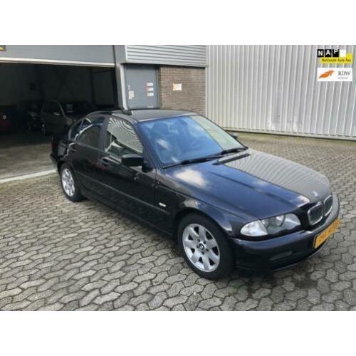 BMW 3-serie 318i Executive !5DRS!AUTOMAAT!