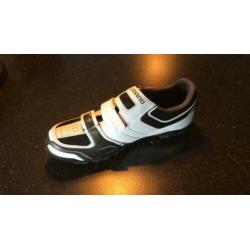 Shimano MTB-Spinning schoenen mt 44 nieuw.