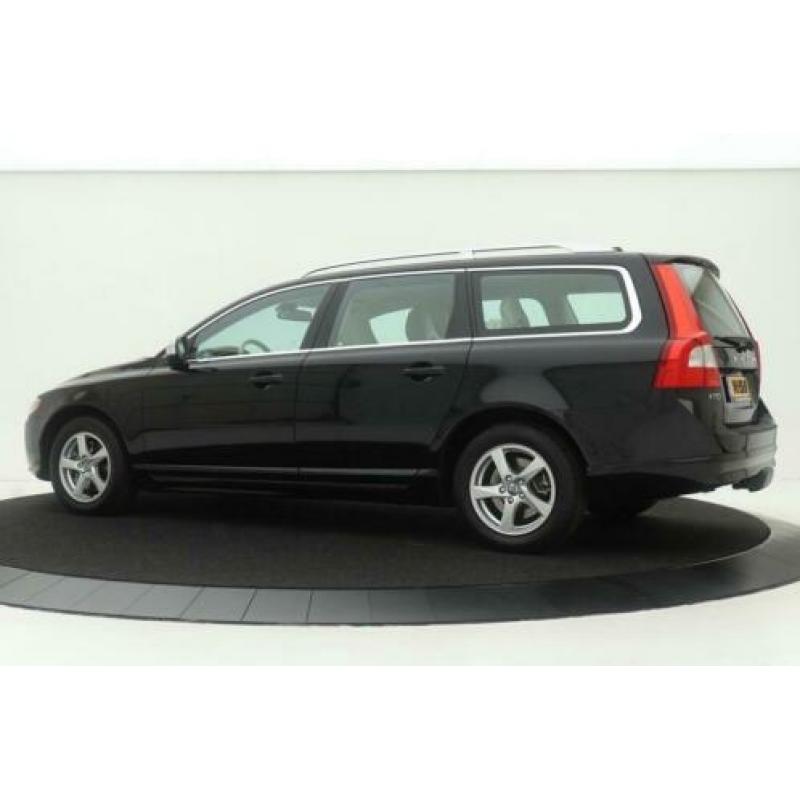 Volvo V70 2.5T Summum Automaat *Orig NL* | Xenon | Climate c