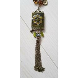 Set van ketting en oorbellen met prachtige groene steentjes