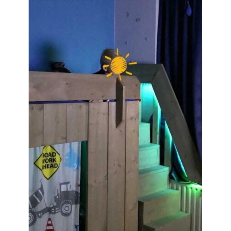 Steigerhouten hoogslaper