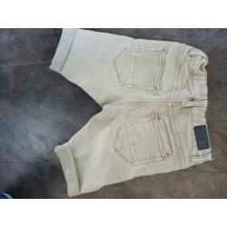 MOLO shirt met helikopter en beige korte broek 128