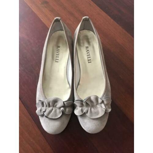 Ravelli nette suede pump lage hak