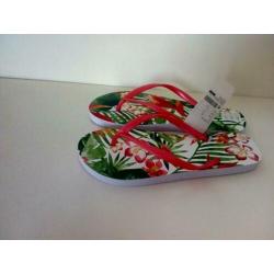 Slippers. Maat 37/38. Nieuw! Met prijskaartje