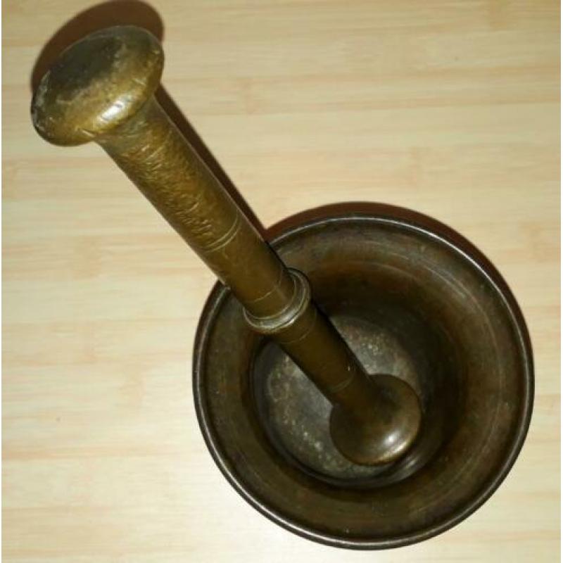 18e eeuwse bronzen Vijzel met originele stamper