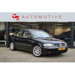 Volkswagen Passat 4.0 W8 4Motion 275PK 1e eig. met leer, nav