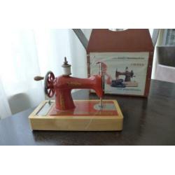 Antiek speelgoed kinder-naaimachine ORSHA