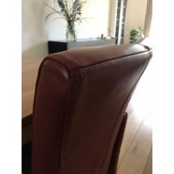 6 (Eetkamer)fauteuils op geremde parketwielen.
