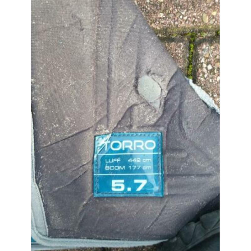 Te koop GUNSAILS TORRO 5.0 en 5.7 2019 gebruikt