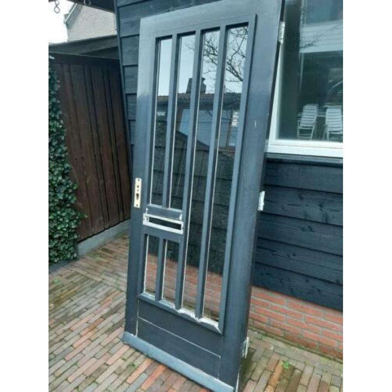 Hard houten voordeur