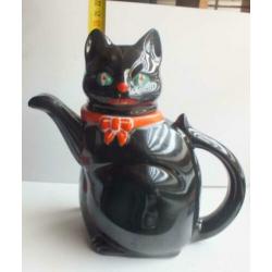 Antieke theepot kat Mosa Maastricht 1930