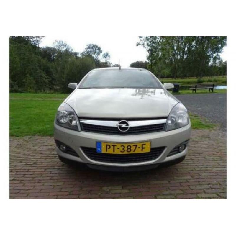 Opel Astra TwinTop 1.6 Enjoy