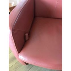 6 (Eetkamer)fauteuils op geremde parketwielen.