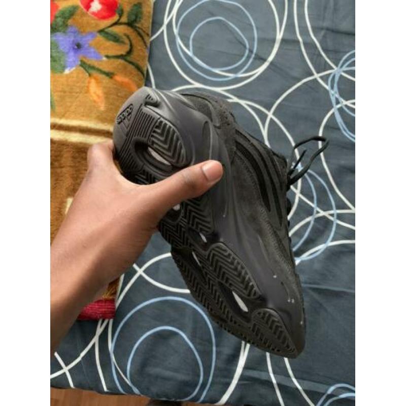 Yeezy 700 vanta (geen balenciaga, offwhite, yeezy 350)