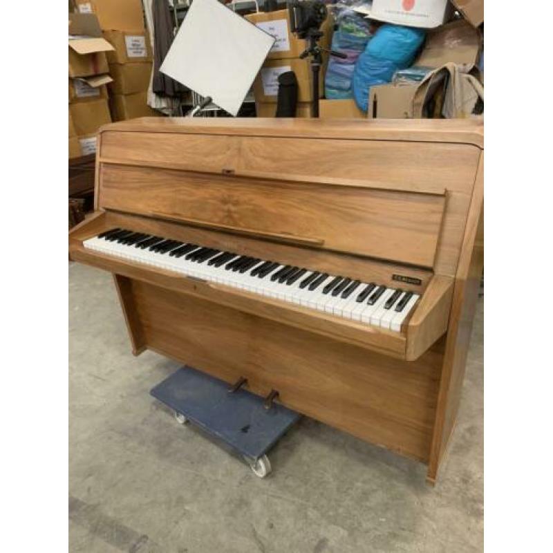 Rippen piano in topstaat