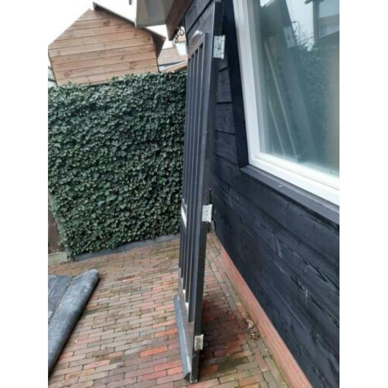 Hard houten voordeur