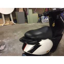 Piaggio zip 4 takt bouwjaar 2014