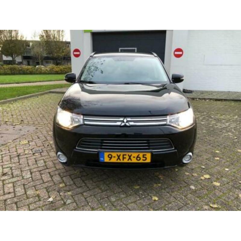 Mitsubishi Outlander 2.0 PHEV Business Edition Navi/achterui