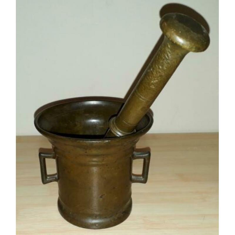 18e eeuwse bronzen Vijzel met originele stamper
