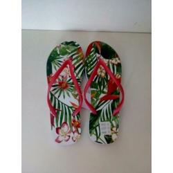 Slippers. Maat 37/38. Nieuw! Met prijskaartje