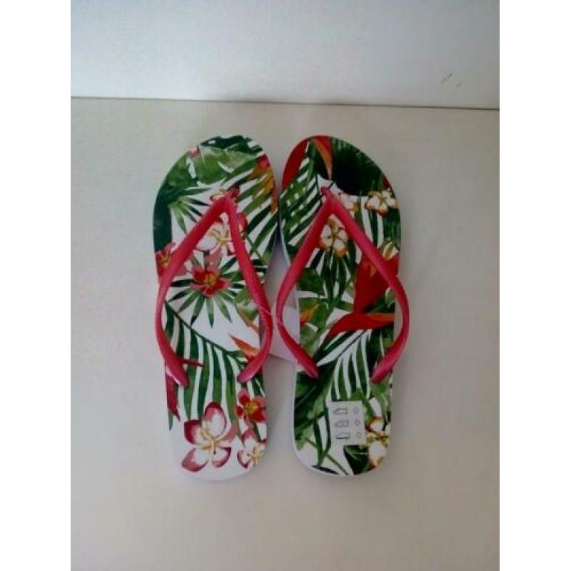 Slippers. Maat 37/38. Nieuw! Met prijskaartje