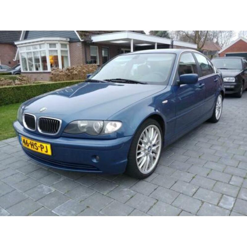 BMW 3-Serie 2.2 I 320 2001 Blauw