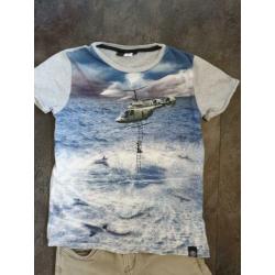 MOLO shirt met helikopter en beige korte broek 128