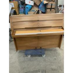 Rippen piano in topstaat