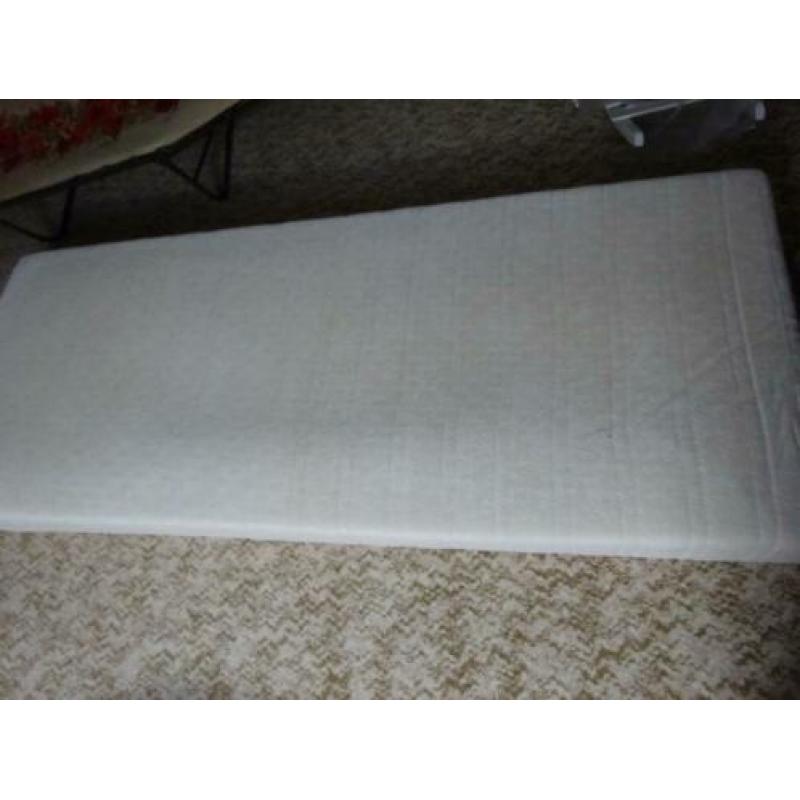 Matras 90 x 200