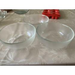 3 glazen bakken