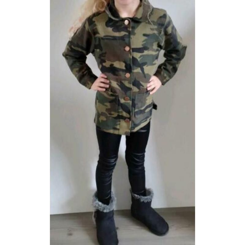 Blouse- jas legerprint groen meisjes camouflage maat 134