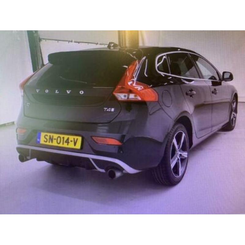 Volvo V40 T4 R-Design Line leer Panodak RTI Aut.
