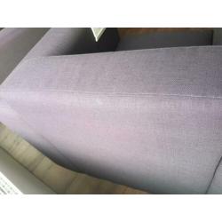 Twee persoons bank en twee grote fauteuils uit dezelfde set