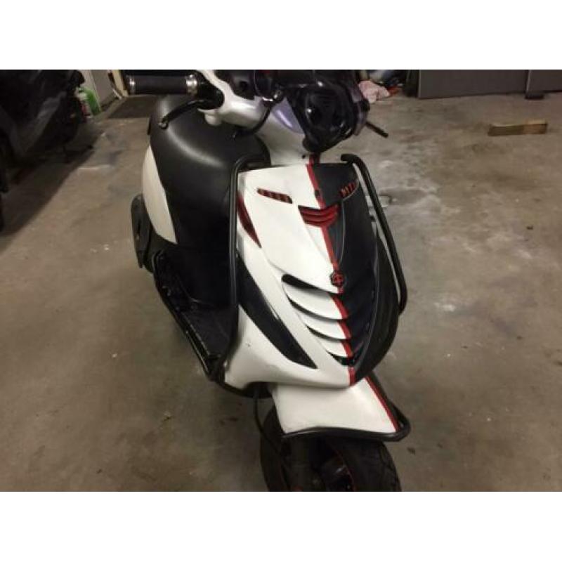 Piaggio zip 4 takt bouwjaar 2014