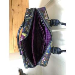 Laptoptas, gebloemd op paarse ondergrond, Oilily. 40 x30x11