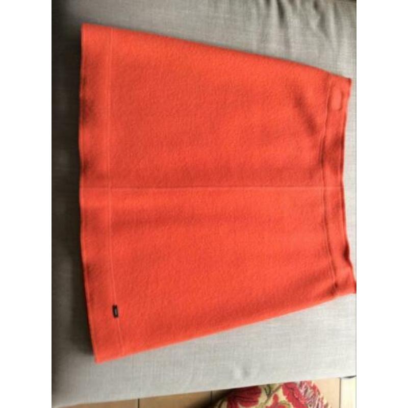 Mooi gevoerd wollen marccain sports rokje n4