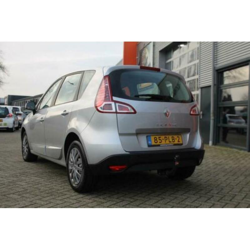 Renault Scénic 2.0 Expression AUTOMAAT / NAVI / CLIMA / TREK